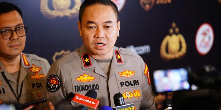 Kapolri Mutasi dan Roling 157 Pati dan Pamen Polri, Enam Kapolda Berganti