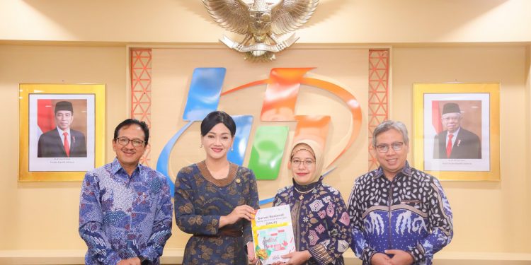 Perdana, OJK RI & BPS RI Umumkan Hasil SNLIK Tahun 2024