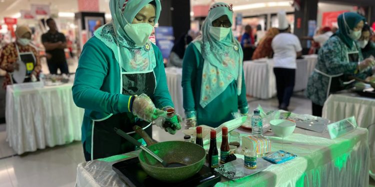 PLN Gandeng TP-PKK Maluku Gelar  Kompetisi Memasak Gunakan Kompor Induksi