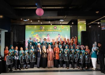 PLN UIW MMU Gencar Kenalkan Kompor Induksi Kepada Masyarakat