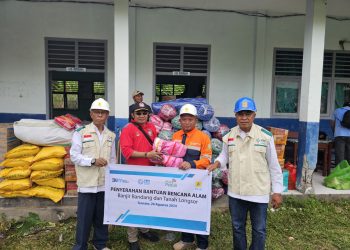 PLN UIW MMU Salurkan Bantuan Kemanusiaan Bagi Warga Korban Banjir di Ternate