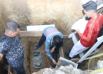 PJ Gubernur Maluku Letakan Batu Penjuru Gereja Kehidupan Jemaat Rumahtiga