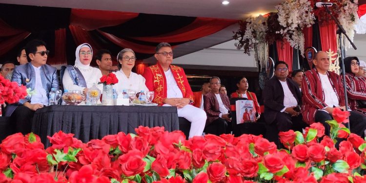 Meski Diguyur Hujan, Upacara HUT ke-449 Kota Ambon Berjalan Lancar dan Khidmat