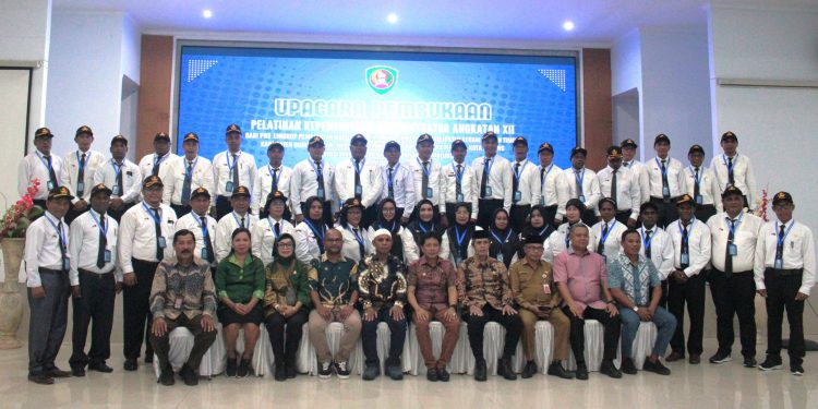 PJ Gubernur Maluku Buka Pelatihan Kepemimpinan Administrator Angkatan XII