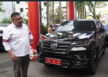 PJ Walikota Berikan Apresiasi Kepada Agus Ririmasse Kembalikan Dua Mobil Dinas ke Pemkot Ambon
