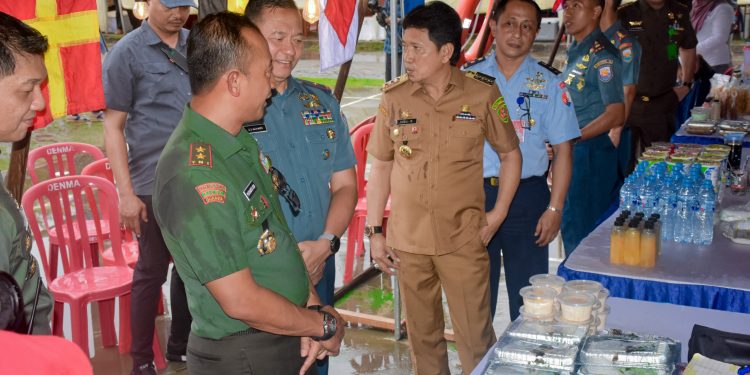 Songsong HUT ke-79, TNI di Maluku Gelar Pasar Rakyat