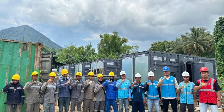 Penuhi Kebutuhan Listrik di Jailolo, PLN UIW MMU Datangkan 6 Unit Mesin Berkapasitas 5.000 KW