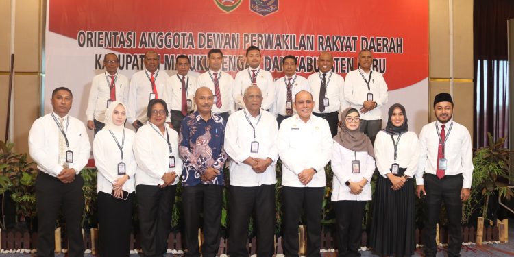 Orientasi Anggota DPRD Kabupaten Malteng dan Buru Digelar