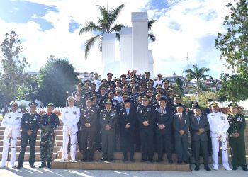 Peringati Hari Pahlawan, PJ Gubernur Maluku Pimpin Ziarah dan Tabur Bunga
