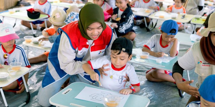 CSR Pertamina AFT Babullah Kembali Adakan Sekolah Lapangan Konservasi Penyu