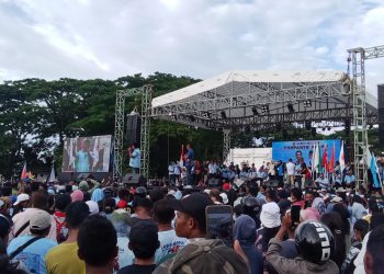 Ribuan Pendukung Padati Kampanye Akbar Paslon Gubernur dan Wagub Lewerissa dan Vanath