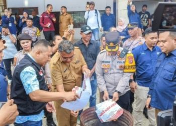 KPU Ambon Lakukan Pemusnahan Surat Suara Rusak