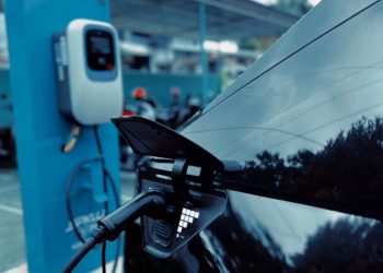 Songsong Nataru, PLN UIW MMU Siapkan 6 SKPLU di Pulau Seram