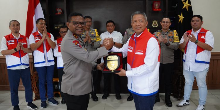 Komisaris Pertamina Kunjungi Kapolda Papua Brigjen Pol Patrige Renwarin