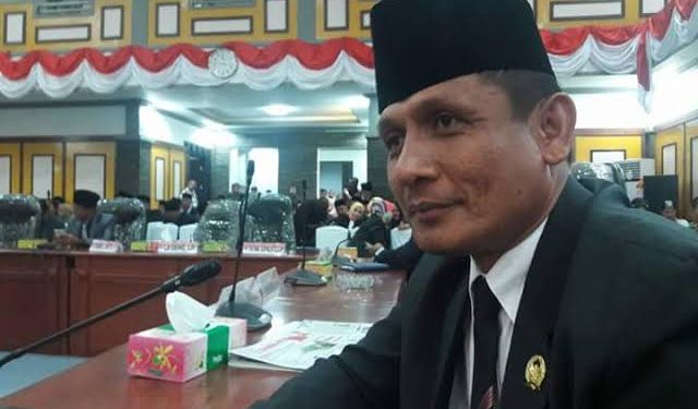 Pempus Tiadakan Penarikan Retribusi dan Pajak OPD, Ini Kata DPRD Maluku