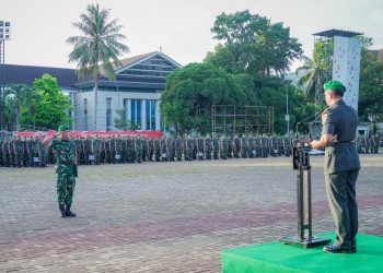 Apel Perdana 2025, Pangdam XV/Pattimura Ajak Personel Tingkatkan Semangat Kerja dan Zero Pelanggaran