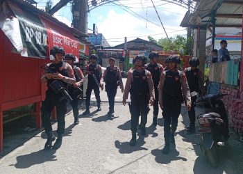 Ciptakan Situasi Keamanan , Polda Maluku Lakukan Pengamanan Ibadah dan Patroli Jalan Kaki