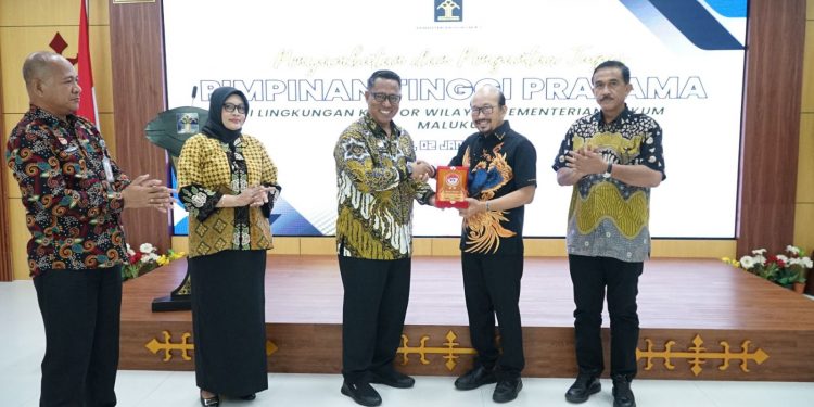 Saiful Sahri Resmi Jabat Kepala Kanwil Kemenkumham Maluku