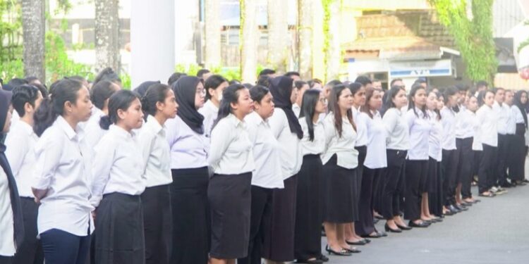 Pimpin Apel Pagi CPNS, Pj Walikota Ambon: Tekankan Pentingnya Disiplin dan Pengembangan Diri