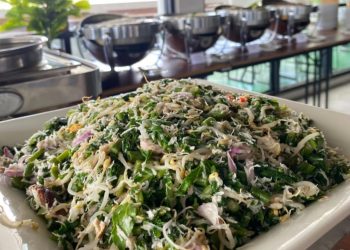 Ragam Makan Siang Manjakan Lidah di Sky-Bar, Swiss-Belhotel, Ada Papeda dan Ikan Kuah Kuning