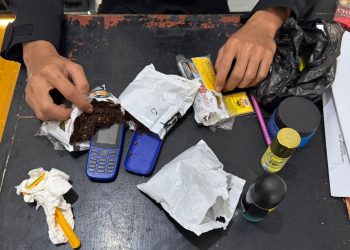 Tahanan Baru Kejari SBT Seludupkan Hp di Dalam Bungkusan Tembakau