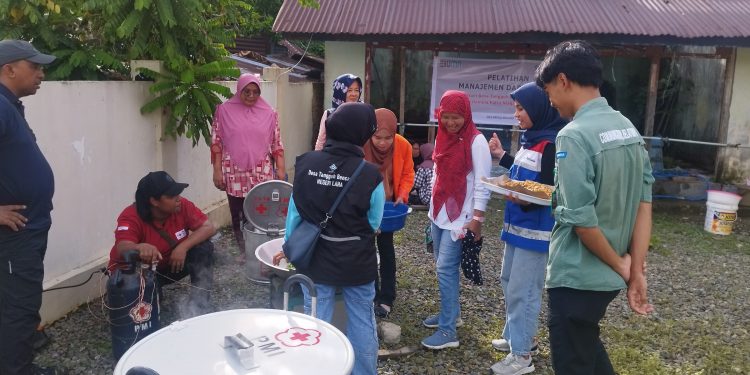 Aviation Fuel Terminal Pattimura Gelar Pelatihan Manajemen Dapur Umum