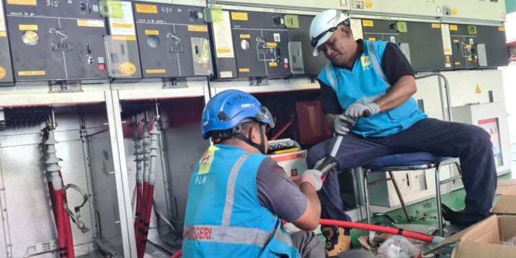 PLN UP3 Sofifi Lakukan Pemeliharaan Kubikel dan Kabel XLPE Dukung Keandalan Sistem