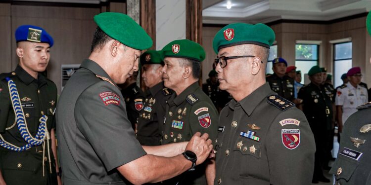 Pangdam XV/Pattimura Pimpin Sertijab Pejabat Kodam