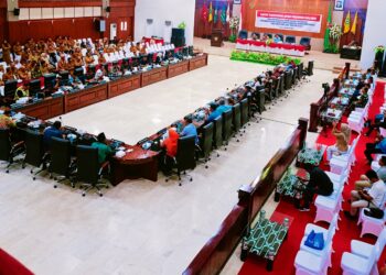 DPRD Provinsi Maluku Tetapkan 12 Ranperda Menjadi Perda untuk Tahun 2025