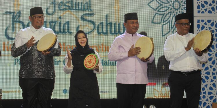 Wagub Maluku Tutup Festival Bataria Sahur