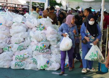 PLN UIW MMU Sukses Gelar Pasar Murah di Ternate