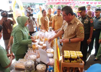 Gubernur Maluku Apresiasi Bazar Ramadan TNI dan Gerakan Pangan Murah Kodam XV/Pattimura