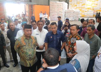 Jelang HKBN, Wagub Maluku Lakukan Operasi Pasar