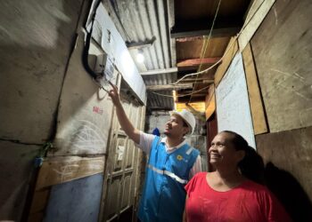 PLN Beri Sambungan Listrik Gratis Bagi 2.597 Keluarga Prasejahtera