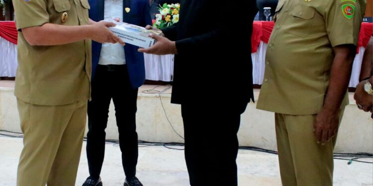 Gubernur Maluku Sampaikan LKPJ APBD 2024, Tegaskan Komitmen Perbaikan Pembangunan