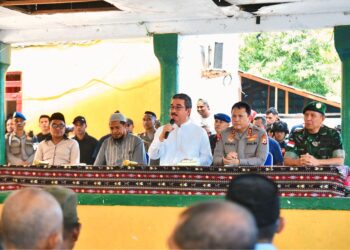 Kapolda Maluku Bersama Gubernur Maluku dan Pangdam XV/Pattimura Ambil Langkah Kongkrit dan Strategis kejadian di Tulehu – Tial