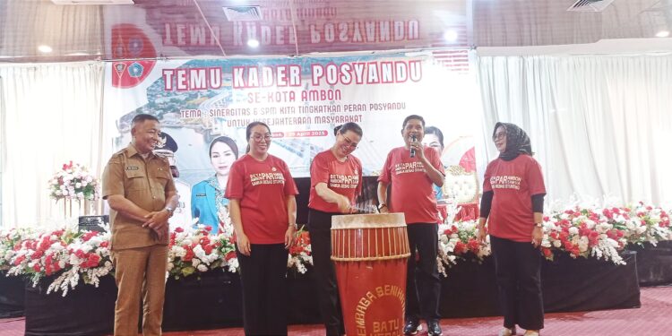 Walikota Ambon Dorong Kolaborasi Tangani Stunting: Target 50 Posyandu Standar dalam Dua Tahun