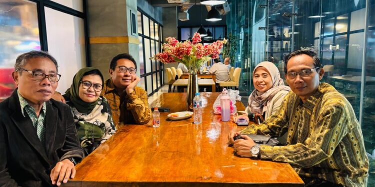 Ketum Firdaus Bersama Pengurus SMSI Pusat Audiensi dengan Mendikdasmen Abdul Mu’ti