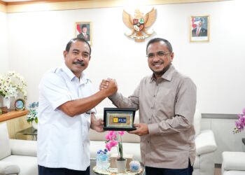 Terangi Harapan: PLN dan Pemkab Seram Bagian Timur Perkuat Komitmen Listriki Negeri Ita Wotu Nusa