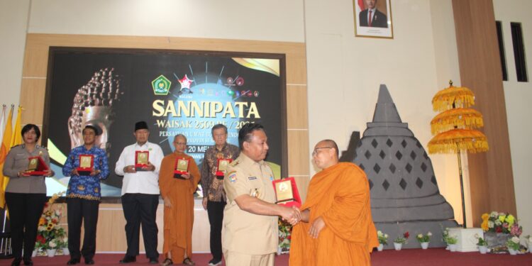 Perayaan Sannipata Waisak Permabudhi Provinsi Maluku Diharapkan Wujudkan Perdamaian Dunia