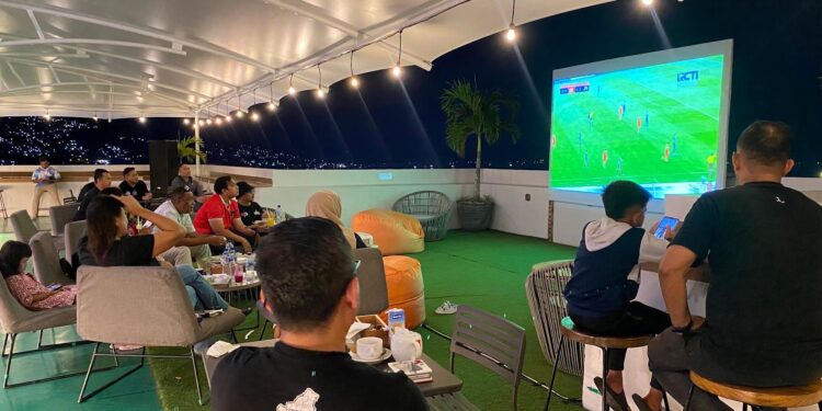 Swiss-Belhotel Ambon Gelar Nobar Final Liga Champions 2025 di Sky-Bar Lantai 11