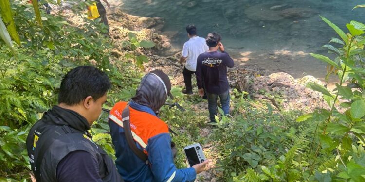 PLN UP3 Masohi Lakukan Survei Lokasi PLTMH Makariki