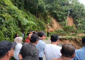 Gubernur Maluku Tinjau Lokasi Bencana di Ambon