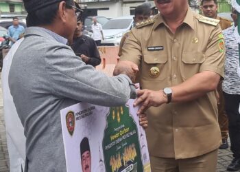 Gubernur Maluku Serahkan Hewan Kurban Presiden RI dan Pemda
