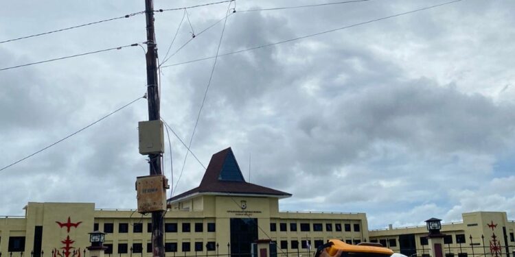 PLN UP3 Ambon Tangguh Hadapi Cuaca Ekstrem
