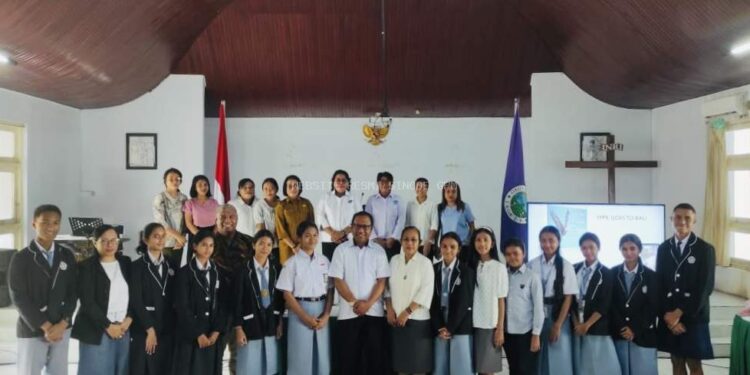 12 Siswa YPPK Dr. J.B. Sitanala, Wakili Maluku di Ajang Peneliti Belia Internasional di Bali