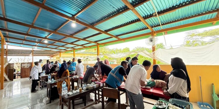 PLN UP3 Tual Gelar Khitanan Massal untuk Anak Prasejahtera di Dobo