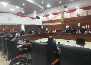 Ketua DPRD Maluku Nyatakan Sikap Tolak PT Batu Licin di Pulau Kei Besar