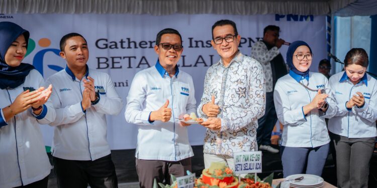 PNM Cabang Ambon Kobarkan Semangat Pancasila dan “Beta Selalu Ada” di Momen HUT PNM ke-26