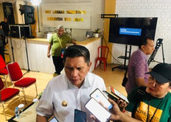 Program Wajar ke-9, Ini Keluhan Masyarakat Kepada Walikota Ambon